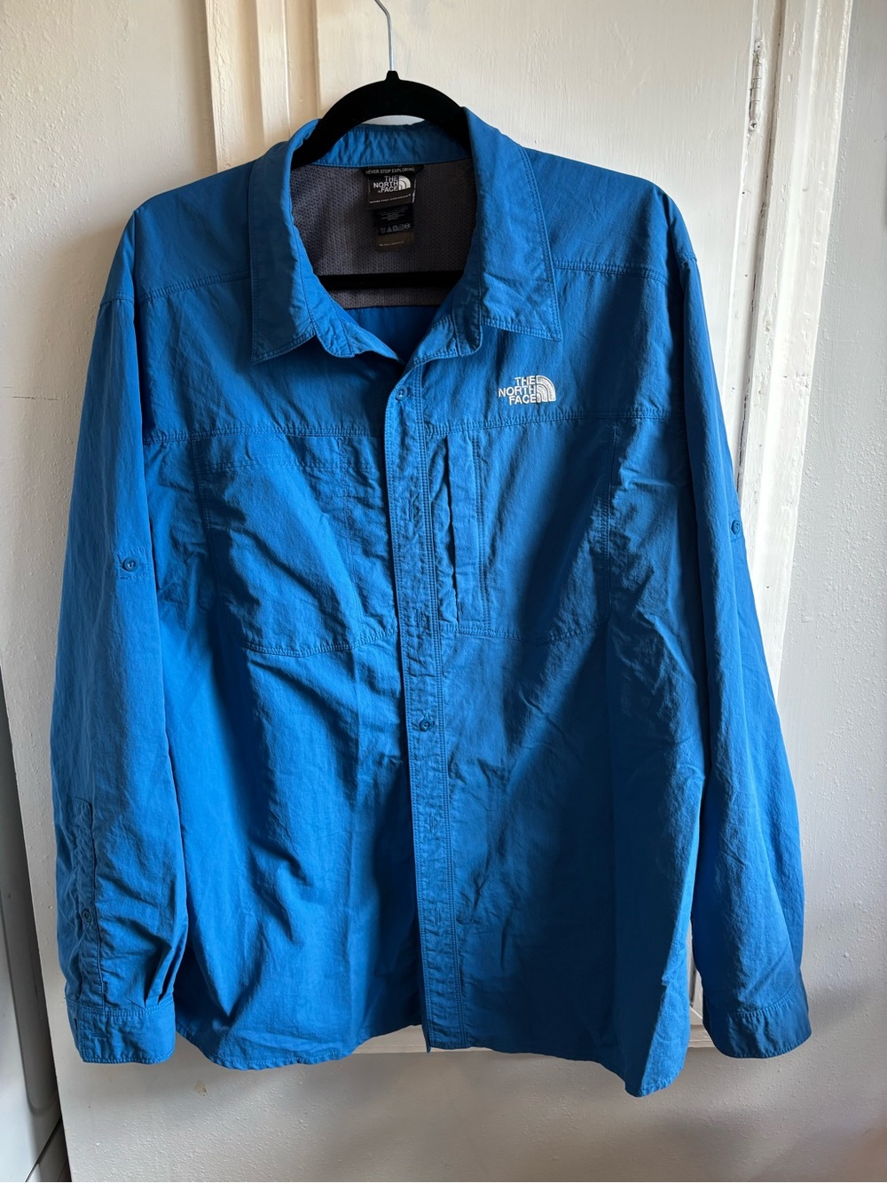 The North Face Men’s Vibrant Blue Long-Sleeve Button-Down Shirt